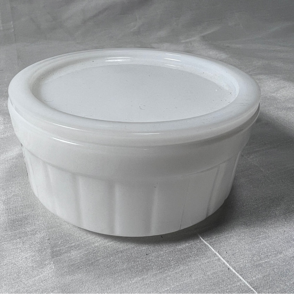 VTG Fire King milk white oven ware with lid